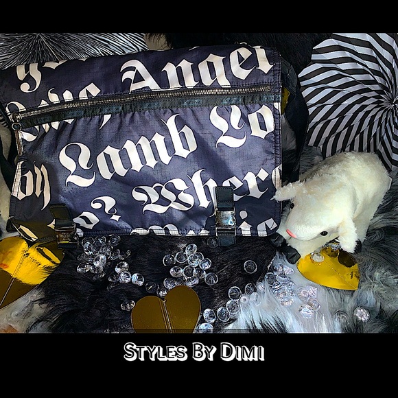 ✨L.A.M.B by Gwen Stefani Messenger Bag✨ - Picture 2 of 15